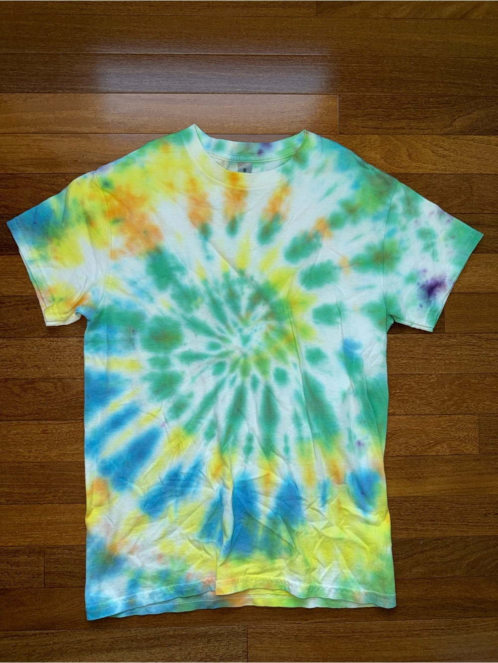Gildan Tie-Dye Crewneck Tee in Green, Yellow, Blue & Purple